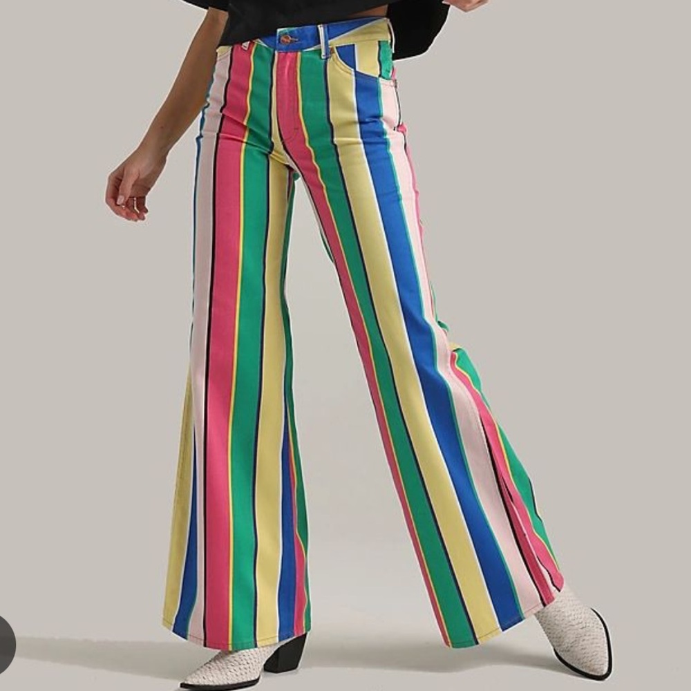 Wrangler Wanderer 622 High Rise Flare Jeans